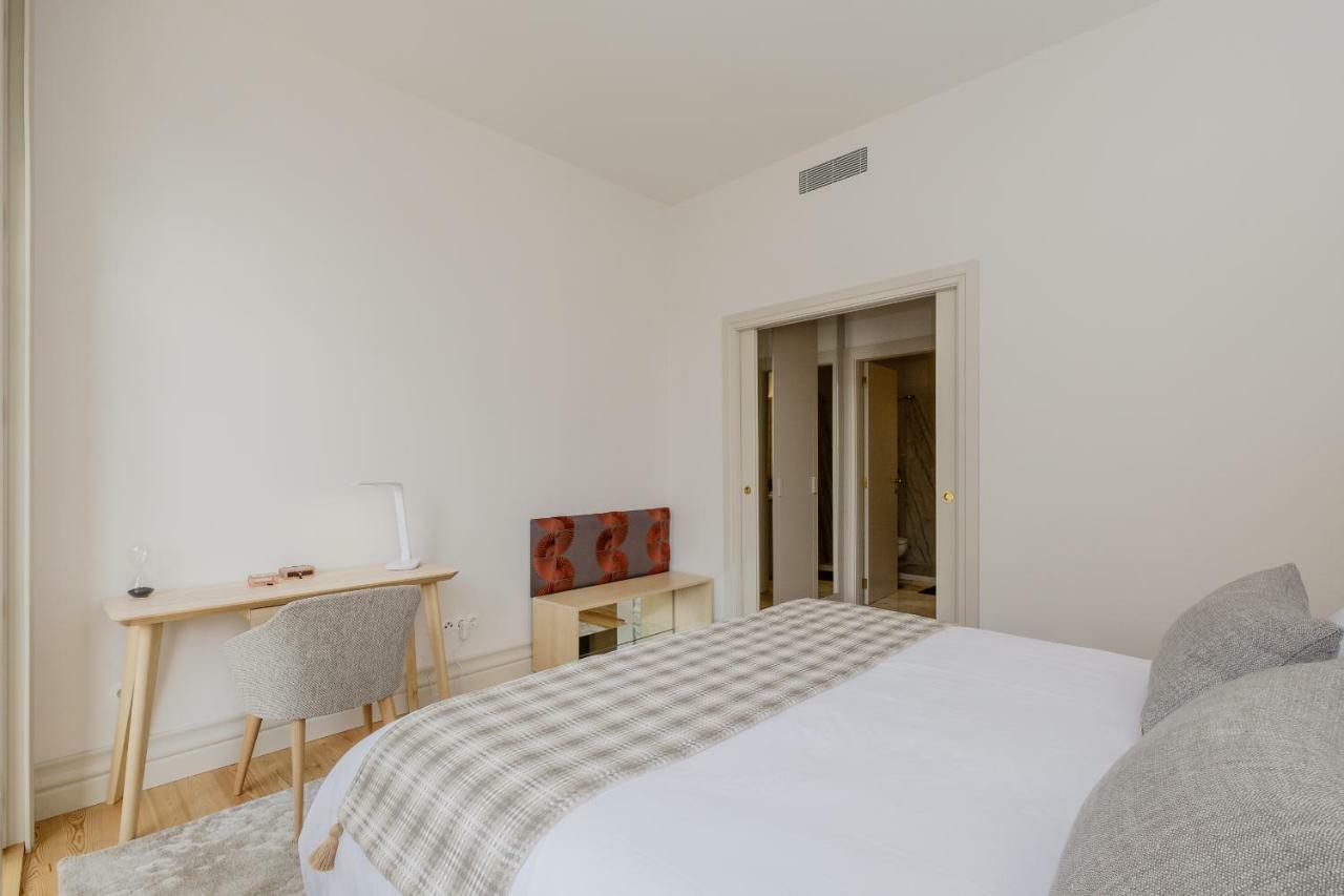 Boutique Rentals-Kihara'S Ribeira Apt With Great Views Porto Exterior foto